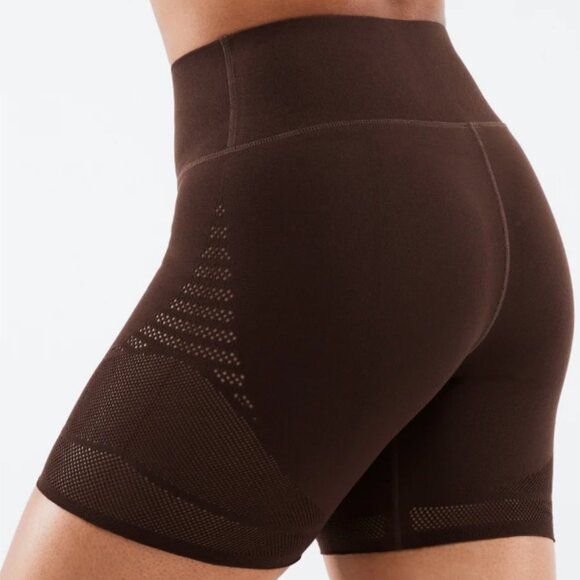 FABLETICS SculptKnit® High-Waisted 6'' Short - Chicory Coffee - Picture 2 of 2